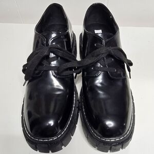 Steve Madden Black Glossy Loafers